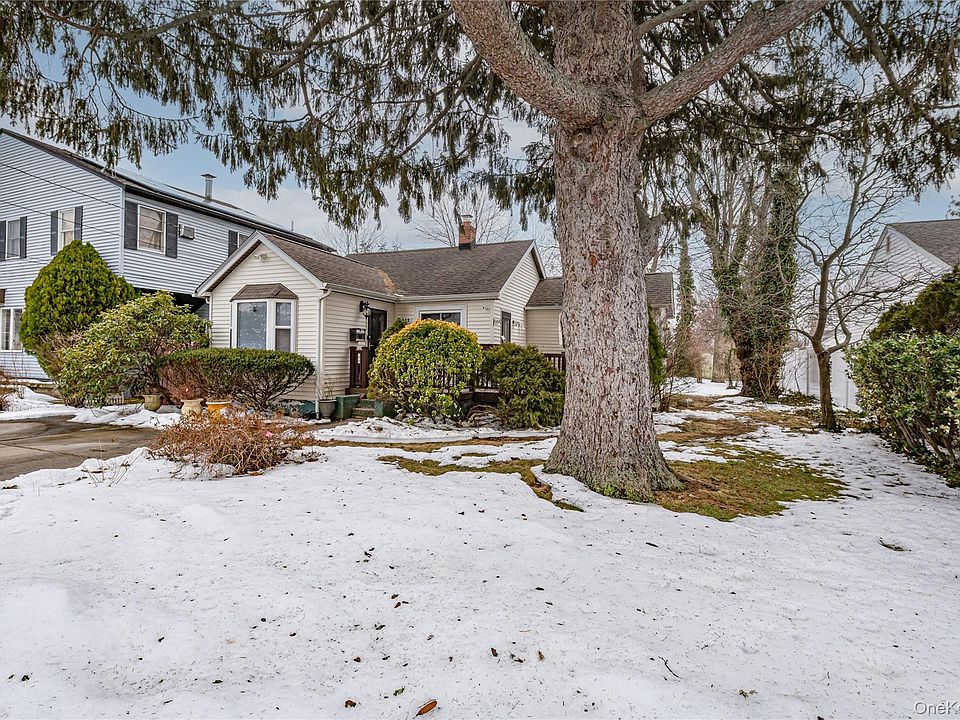 1st image of 2452 Coolidge Avenue