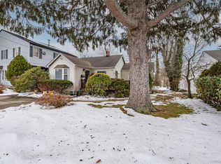 2452 Coolidge Ave, Bellmore, NY 11710
