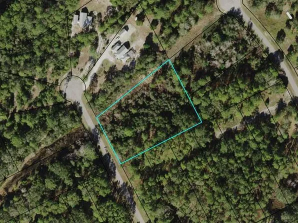 221 Franklin St, Lanark Village, FL 32323