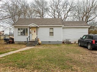 721 N 3rd St, Rogers, AR 72756