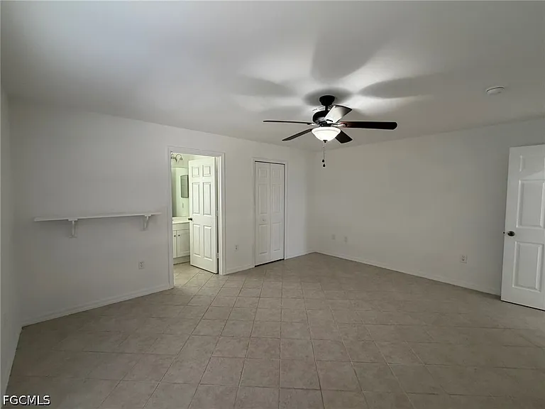 1424 NE 13th Pl — Photo 14