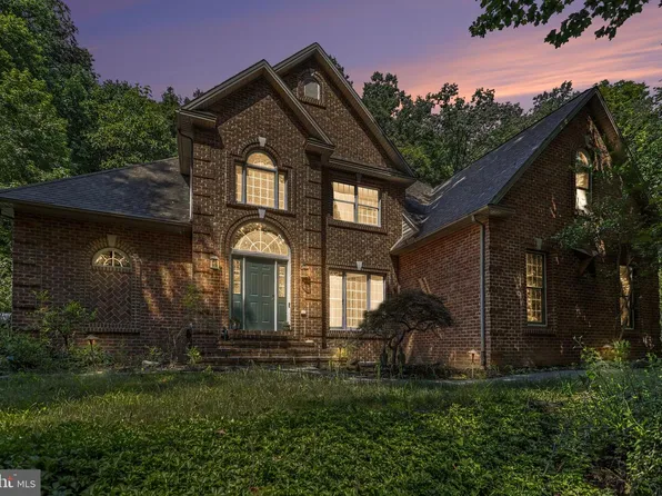 661 Hunters Ln, Lewisberry, PA 17339