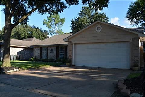2nd image of 13515 Piney Oaks Dr