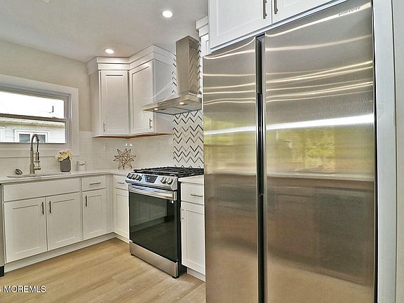 3rd image of 451 Costa Mesa Drive