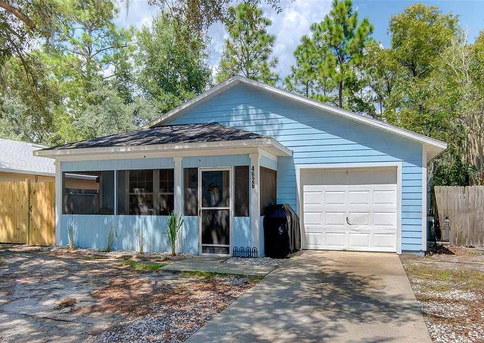 1st image of 4626 SE 6th Ave