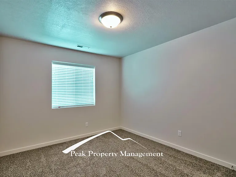 16566 N Franklin Blvd #16564 — Photo 7