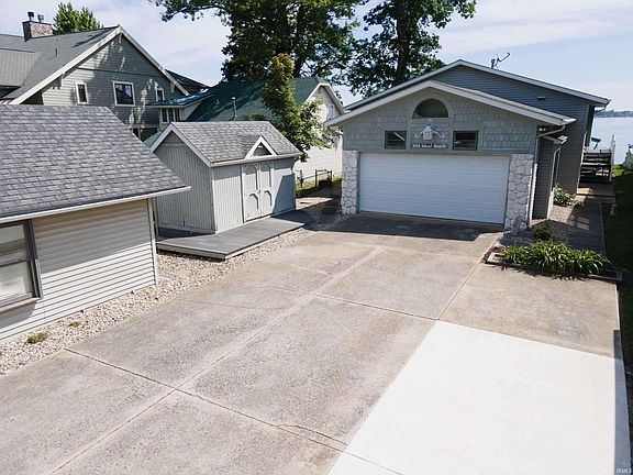 2nd image of 11068 N Ideal Beach Dr