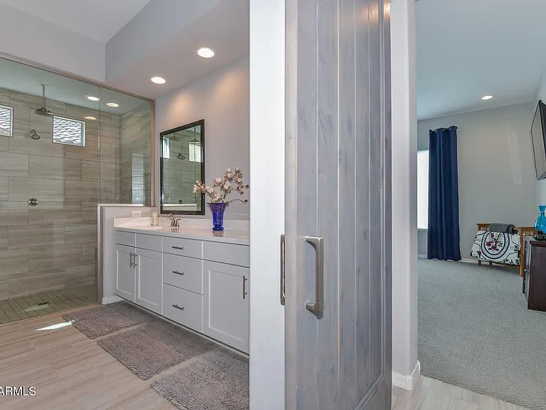 9661 W Patrick Ln — Photo 11