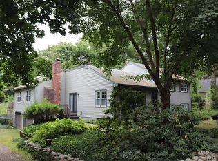 164 Cushing St, Hingham, MA 02043