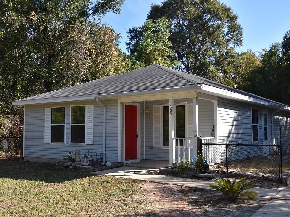 1st image of 305 Dates Ave NW