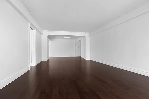 Rented by Compass | media 10