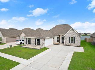 41241 Coastline Ave, Gonzales, LA 70737