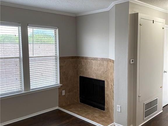 5th image of 5608 Cougar Dr APT 303