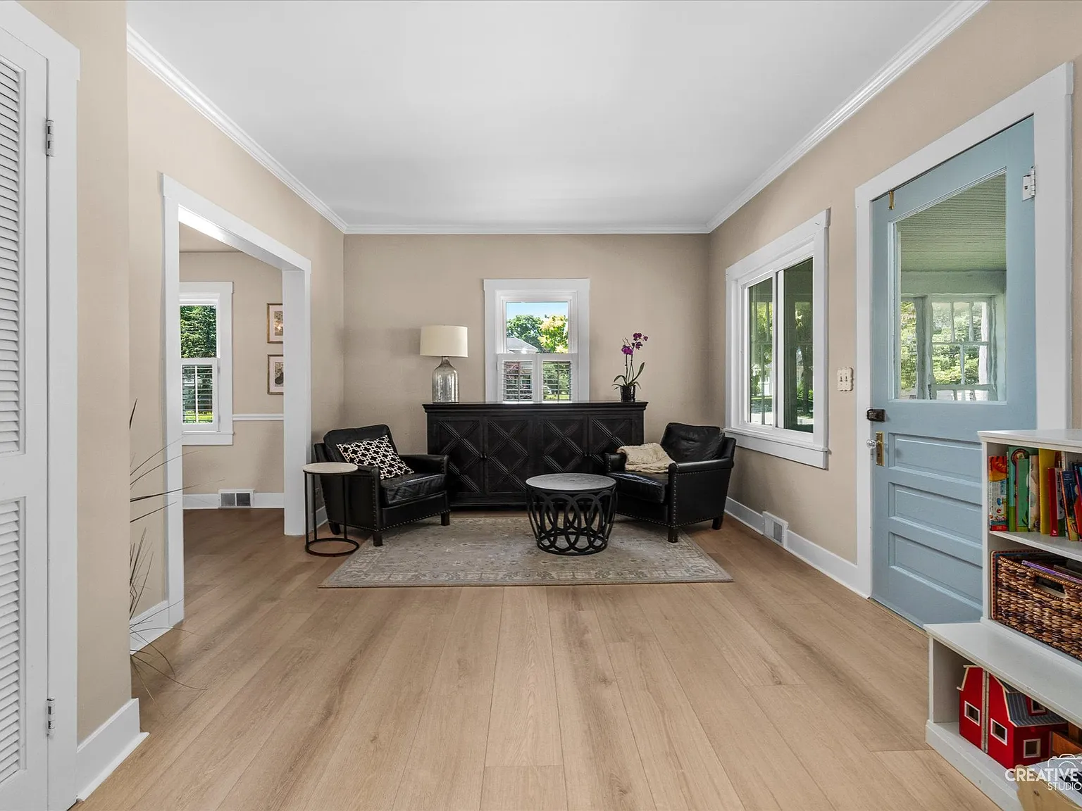3 bed, $4,200 — Photo 3
