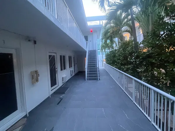 220 Meridian Ave APT 10, Miami Beach, FL 33139