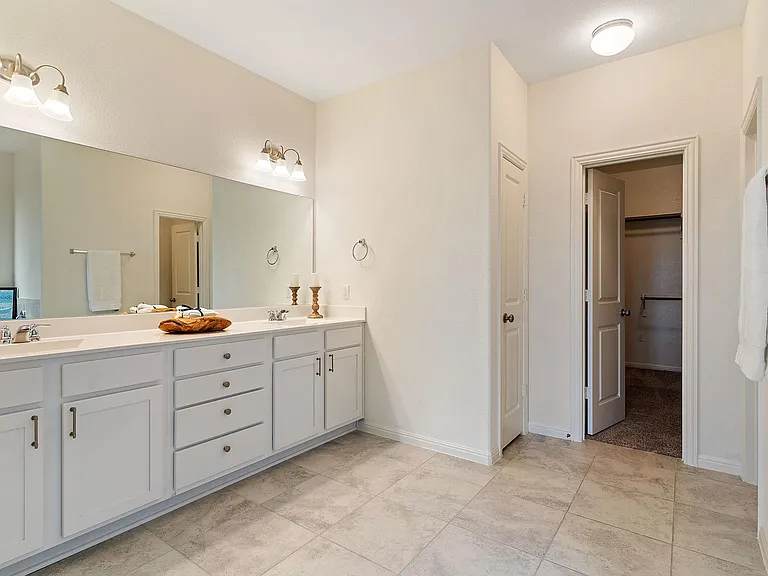 607 Allende Bnd — Photo 22