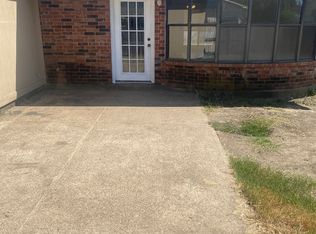 2717 Royalty Dr, Garland, TX 75044