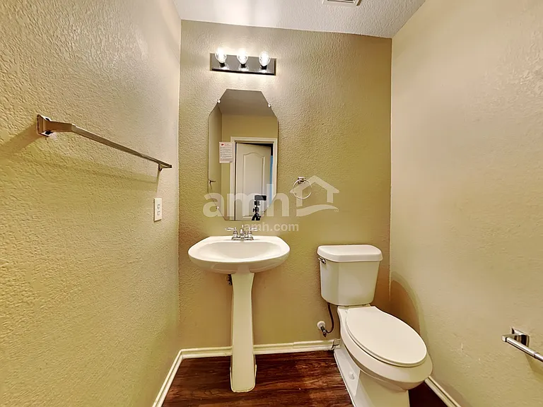 729 Redwing Dr — Photo 8