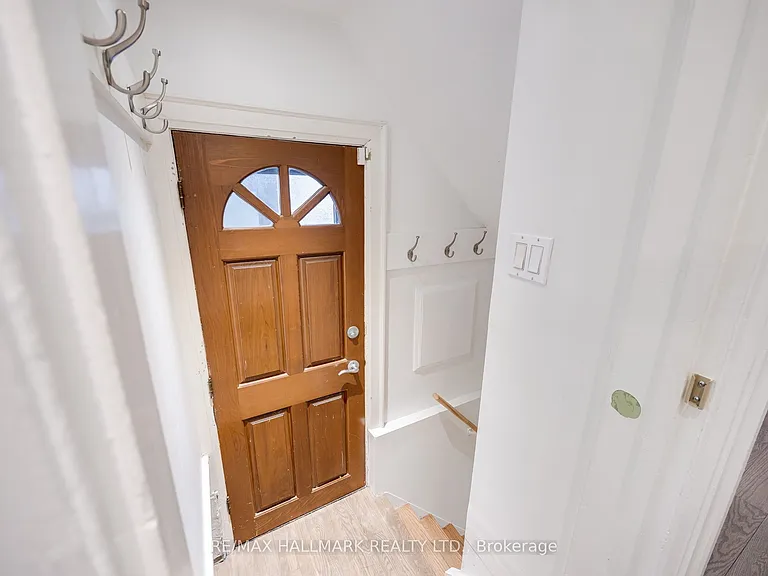 15 McNairn Ave — Photo 27