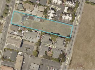 3212 Mission Dr, Santa Cruz, CA 95065