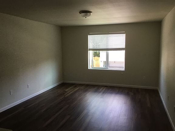 5th image of 9120 NE 167th Ct