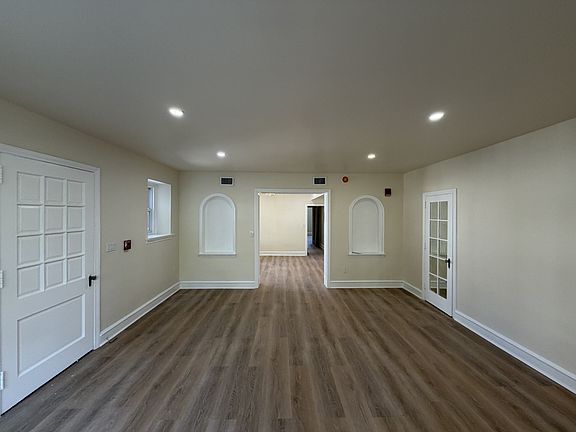 3rd image of 1651 W Grange Ave Floor 2