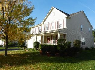 1241 Danhof Dr, Bolingbrook, IL 60490