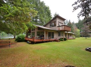 9789 Beach Dr, Clatskanie, OR 97016