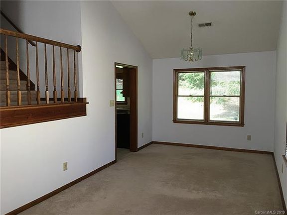 5th image of 8621 Hornwood Ct