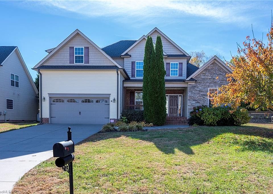 1st image of 307 Royal Fern Dr
