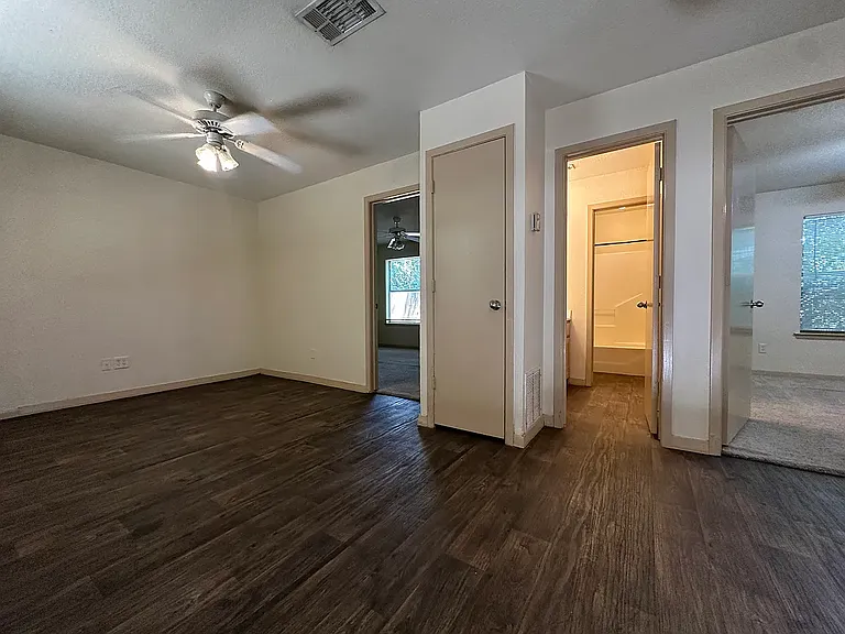 613 Bernard St #3 — Photo 5