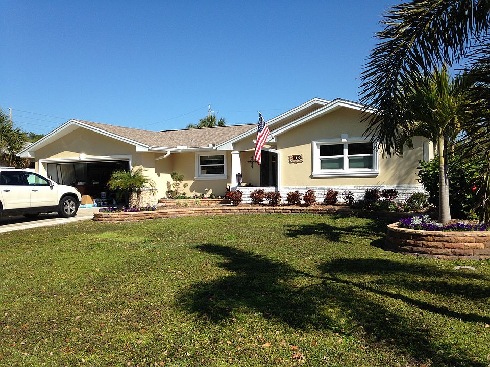 paver lined driveway