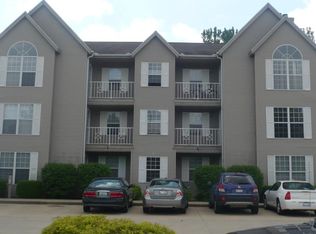 4 Hartwell Ct APT 5, Savoy, IL 61874