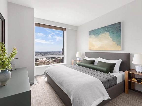 4th image of 1 City Poin APT 53G