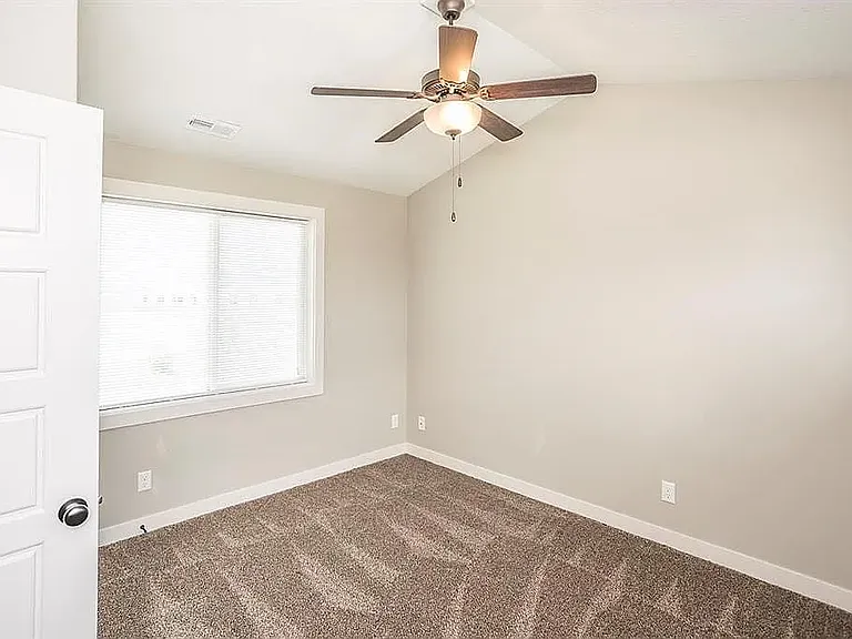 1229 S 93rd St — Photo 19