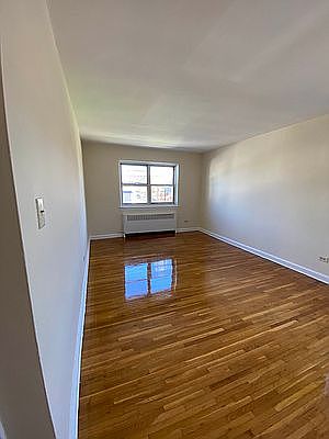 4th image of 29-03 Bessemund Ave #B