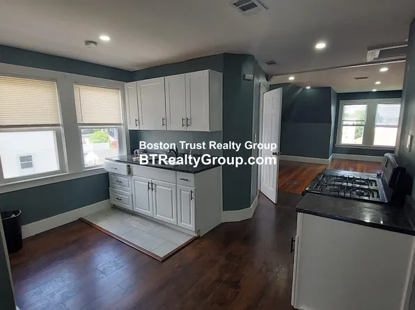 31 Bullard St APT 3, Boston, MA 02121