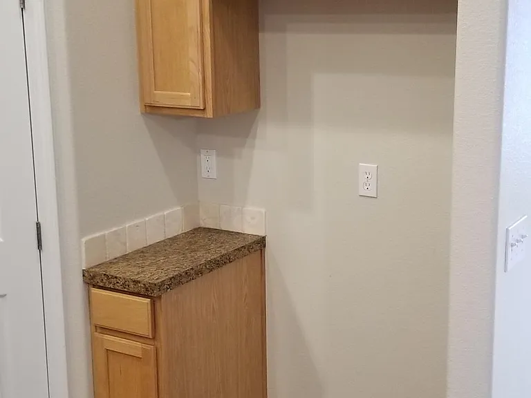 4315 S Glenmere Way — Photo 8