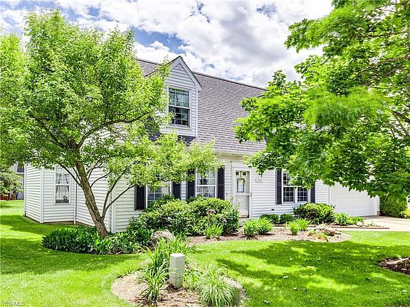 3rd image of 3501 E Prescott Cir