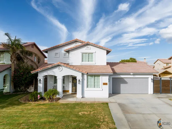 1064 Ash St, Brawley, CA 92227