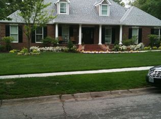 825 W 58th St, Kansas City, MO 64113