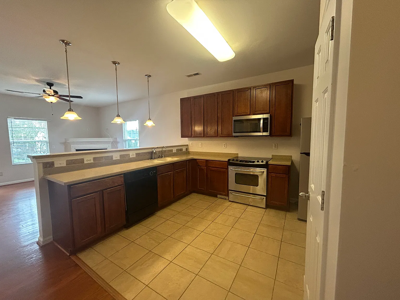 2065 Craver Meadows Dr — Photo 4