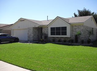 300 Briargrove St, Gretna, LA 70056