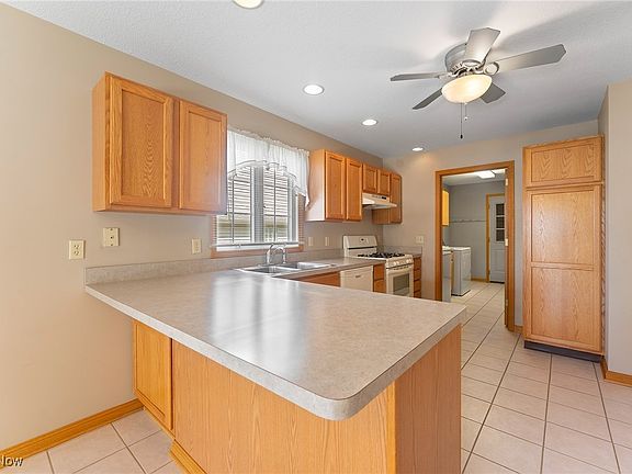4th image of 7900 Walnut St Unit 10