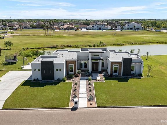 3rd image of 3809 La Hacienda