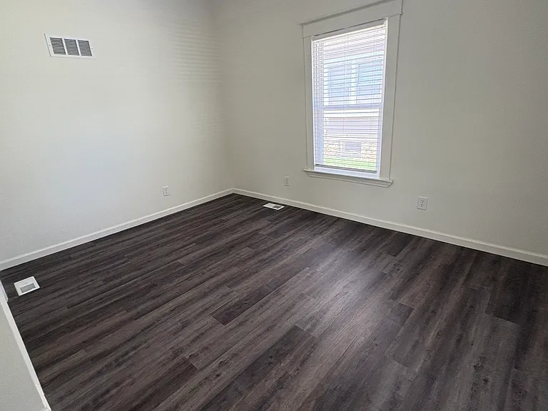 4534 Summit St — Photo 10