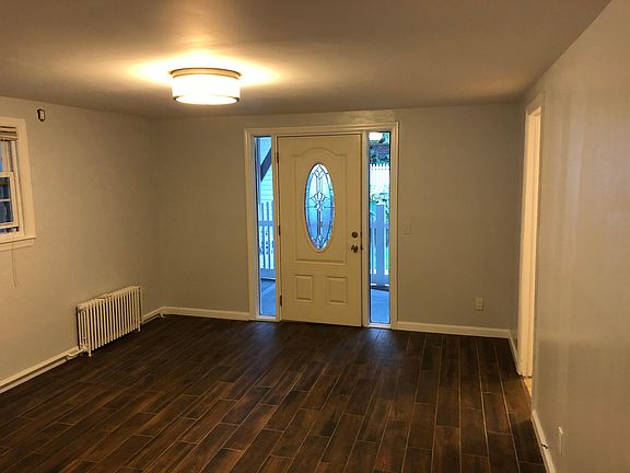 2nd image of 158 Memphis Ave