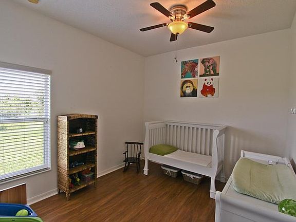 3rd image of 3545 Forest Park Dr