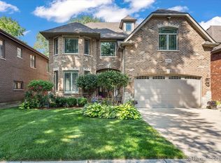 9306 Sproat Ave, Oak Lawn, IL 60453