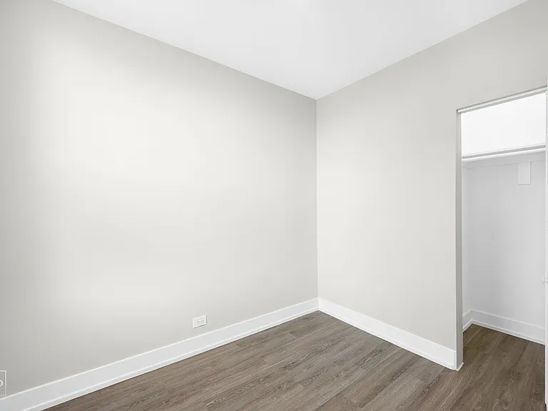 447 N Austin Blvd — Photo 7